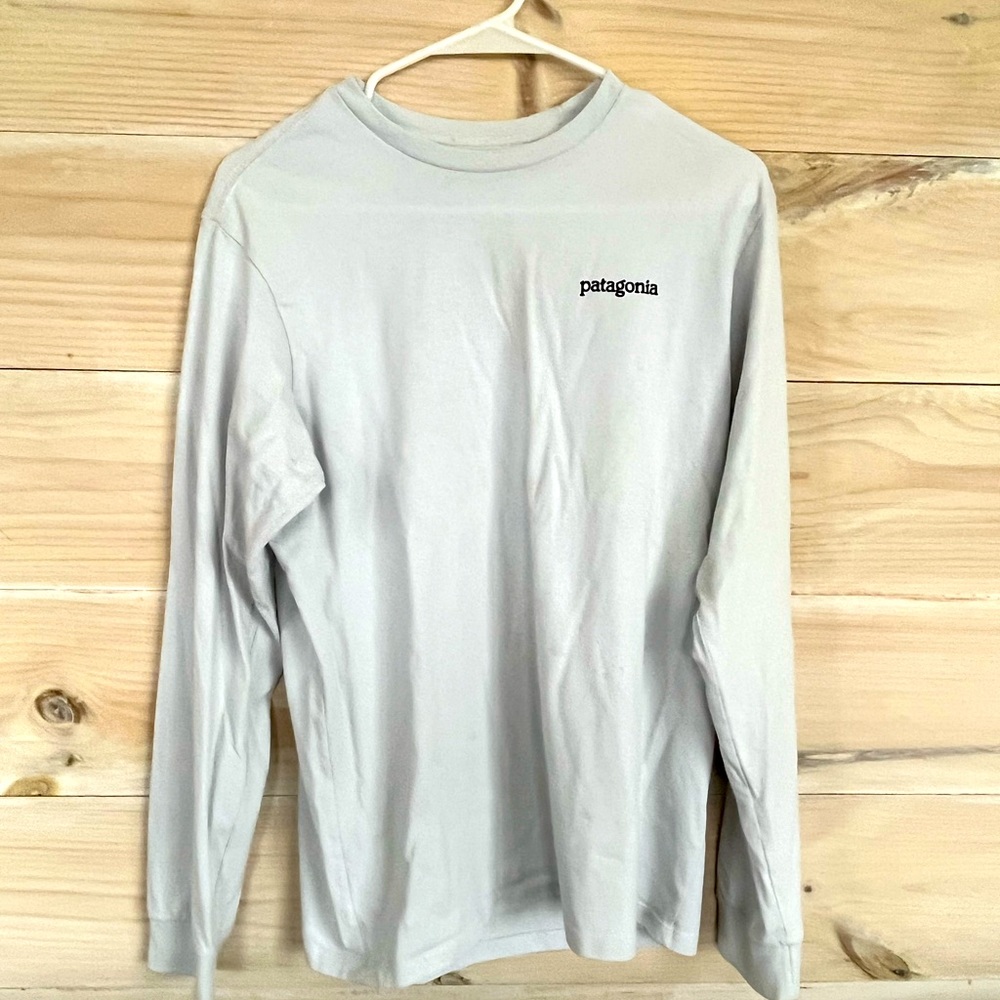 Patagonia men’s size XS long sleeve T shirt minor stain on front